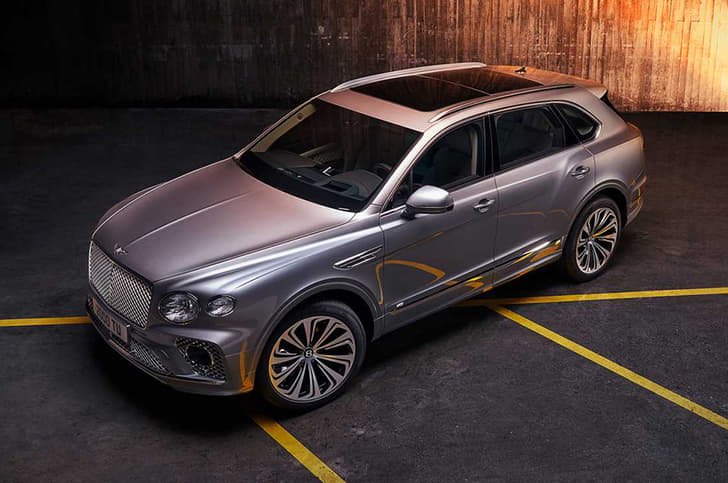 Bentley Bentayga photo