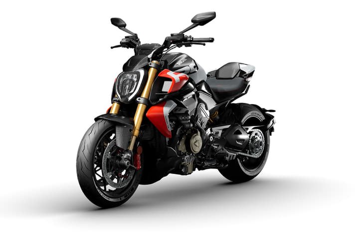 Ducati Diavel V4 RS photo