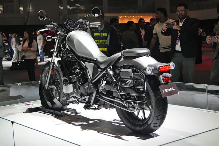 Honda Rebel 300 photo