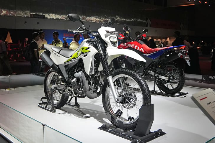 Honda XR300L photo