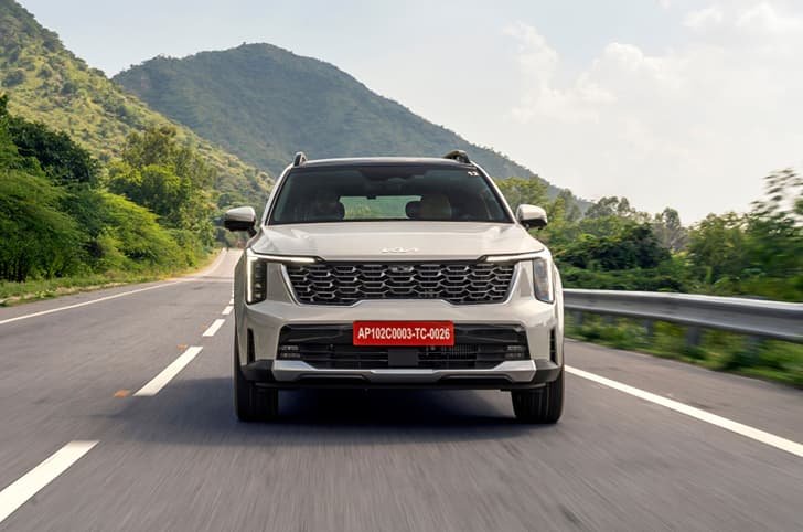 Kia Sorento photo