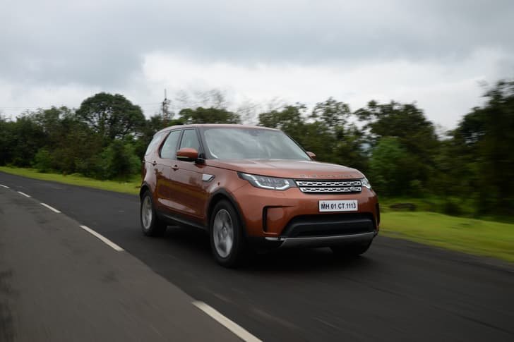 Land Rover Discovery photo