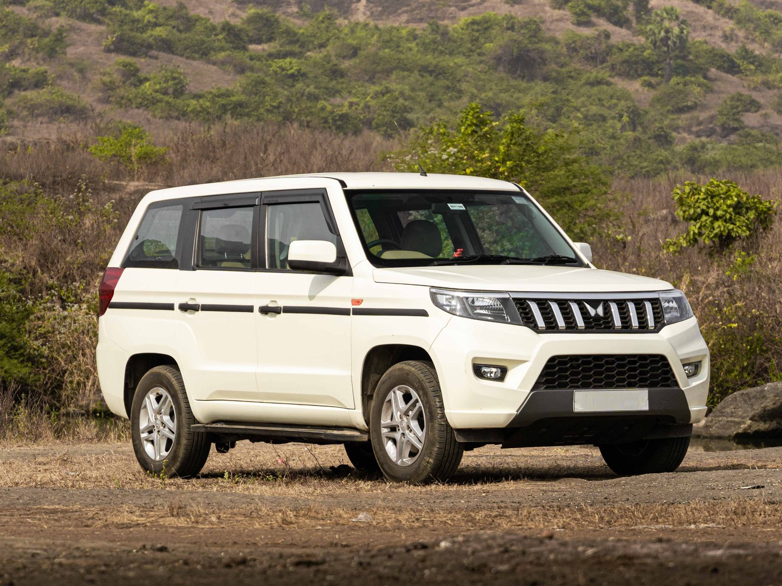 Mahindra Bolero Neo+