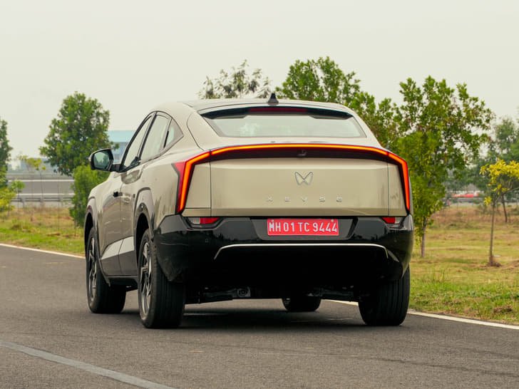 Mahindra XEV 9e photo