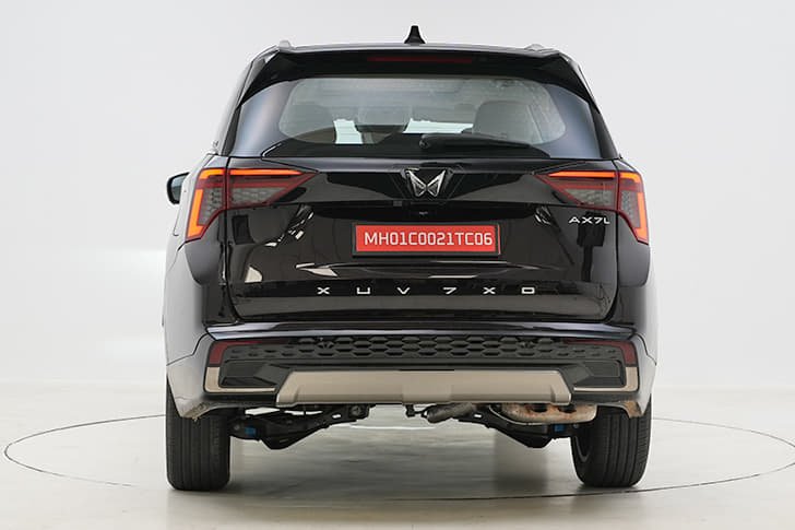 Mahindra XUV 7XO photo