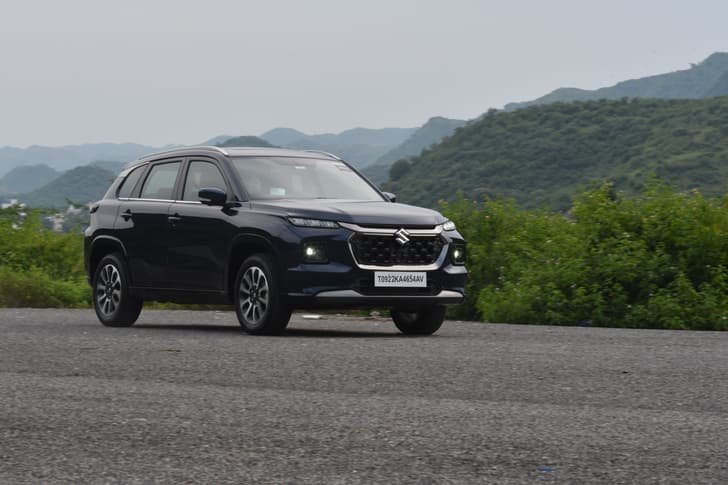 Maruti Suzuki Grand Vitara photo