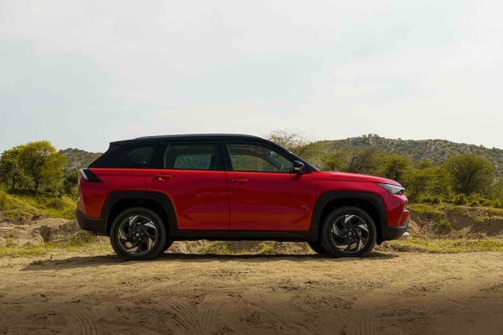 Maruti Suzuki Victoris photo