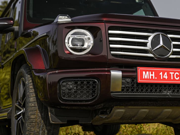 Mercedes-Benz G-Class photo