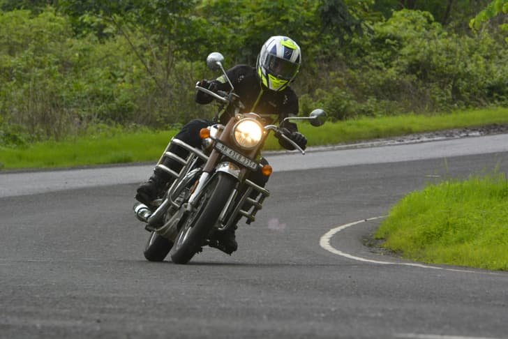Royal Enfield Classic 350 photo