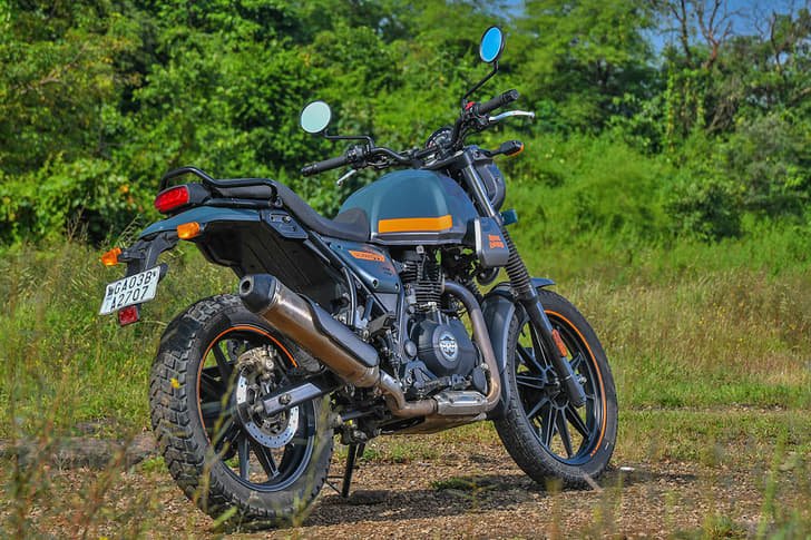 Royal Enfield Scram 440 photo