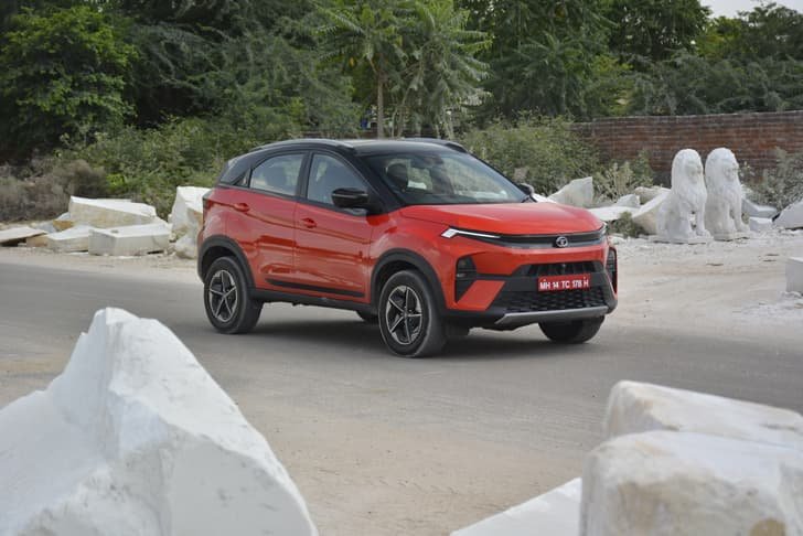 Tata Nexon photo