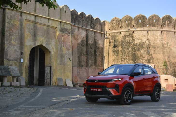 Tata Nexon photo