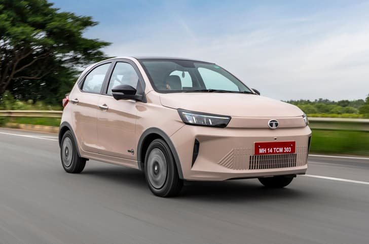 Tata Tiago EV photo
