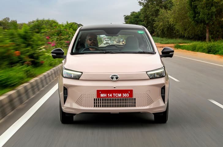 Tata Tiago EV photo