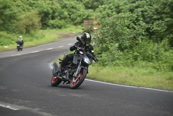 Tvs Apache RTR 160 4V photo