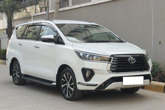 2022 Toyota Innova Crysta 2.4 ZX 7 STR
